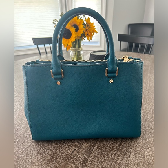 Michael Kors leather bag - Picture 5 of 10